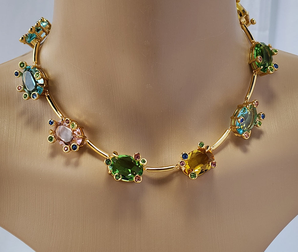 Swarovski-like gema necklace
