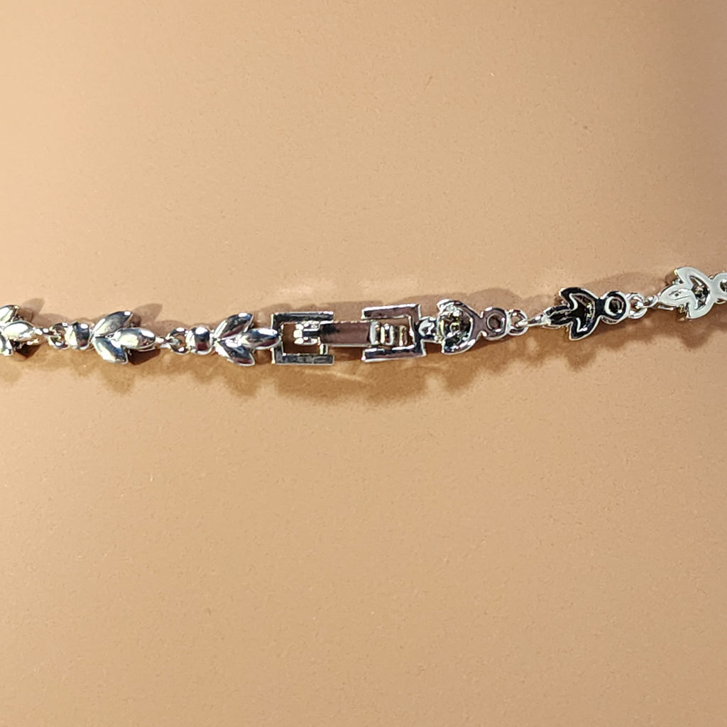 Graceful pearls and diamond jewelry Set