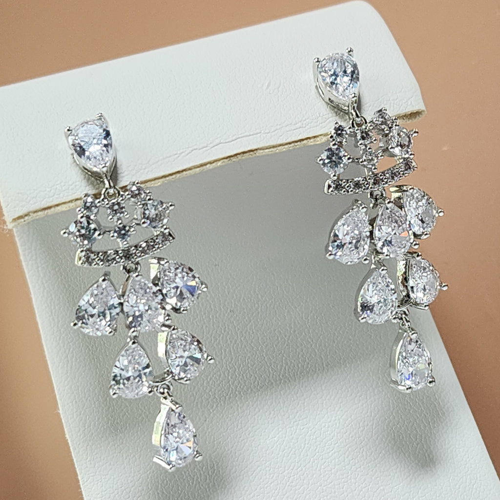 Mother of the Bride Diamond Ribbon Wedding Set