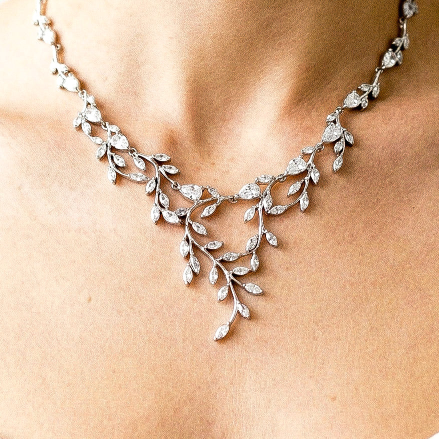 Twisting diamond vine Bridal Set