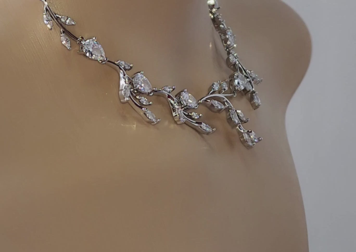 Diamond Vine Bridal Set