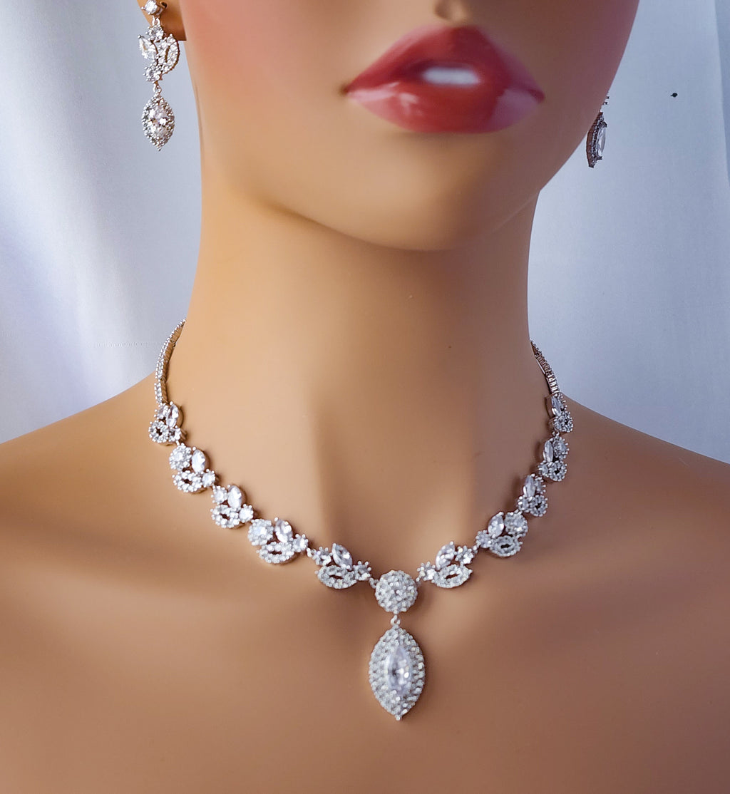 Teardrops and Vines Bridal Set. Mother of the Bride. Wedding Guests