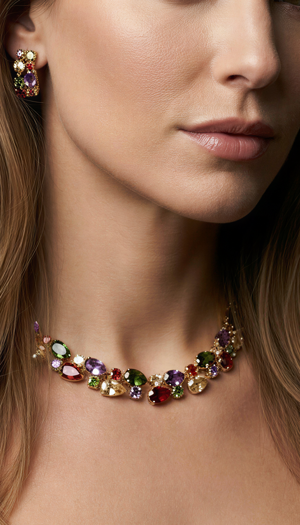 Multi-colored party attire necklace set